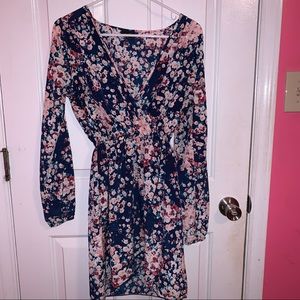 Floral long sleeve dress! Size small